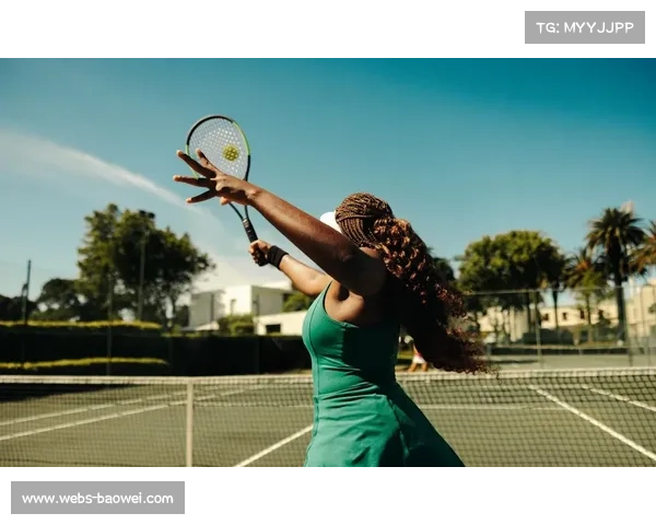 网球“tenniscore”风潮席卷社交媒体，温网TikTok内容观看量破2亿